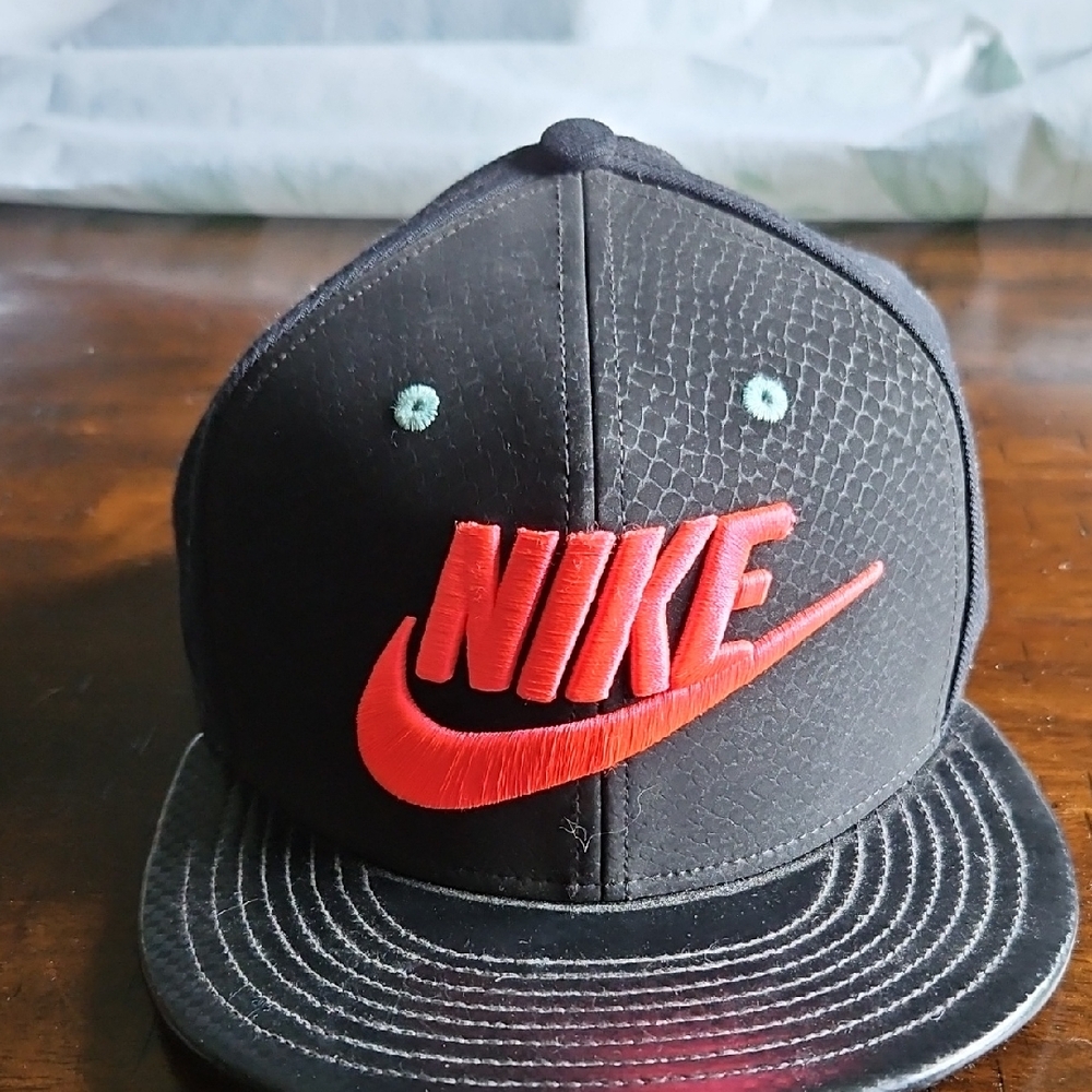 Nike Black and PinkSnapback Hat with Textured Design